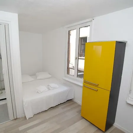 Appartement Studio Au Centre Ville *